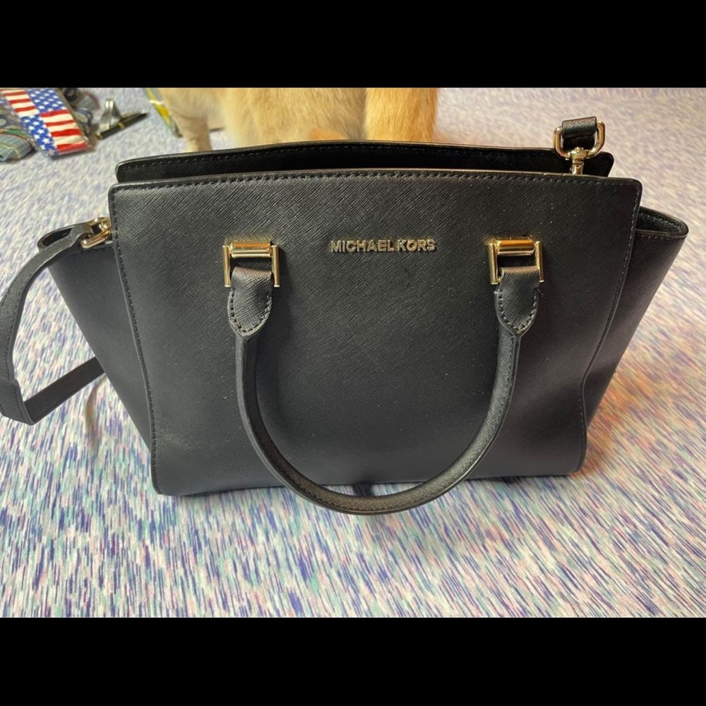 Michael kors medium satchel